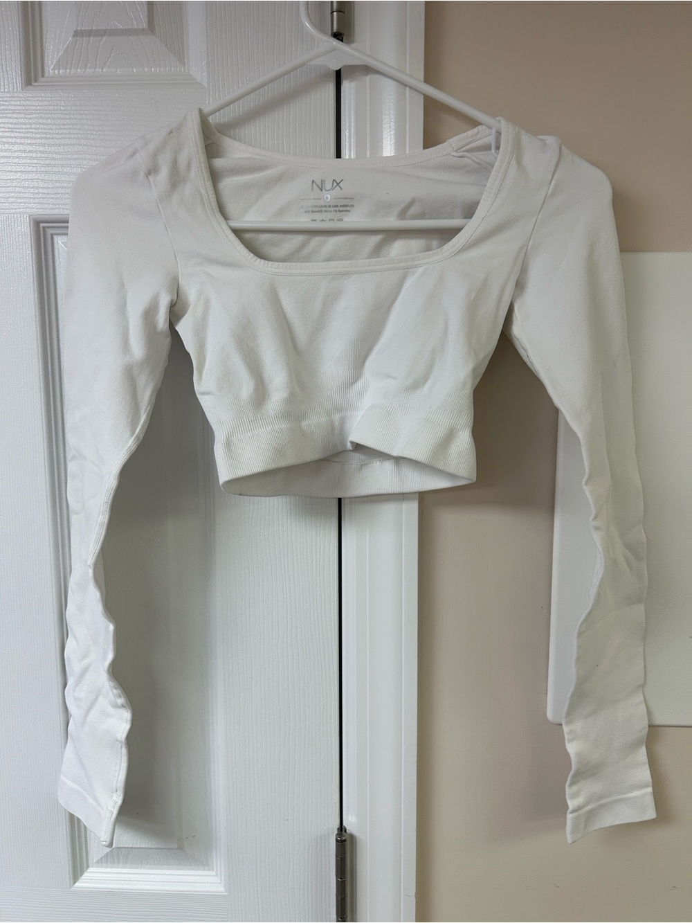 Nux activewear long-sleeve crop top square neckline NWOT